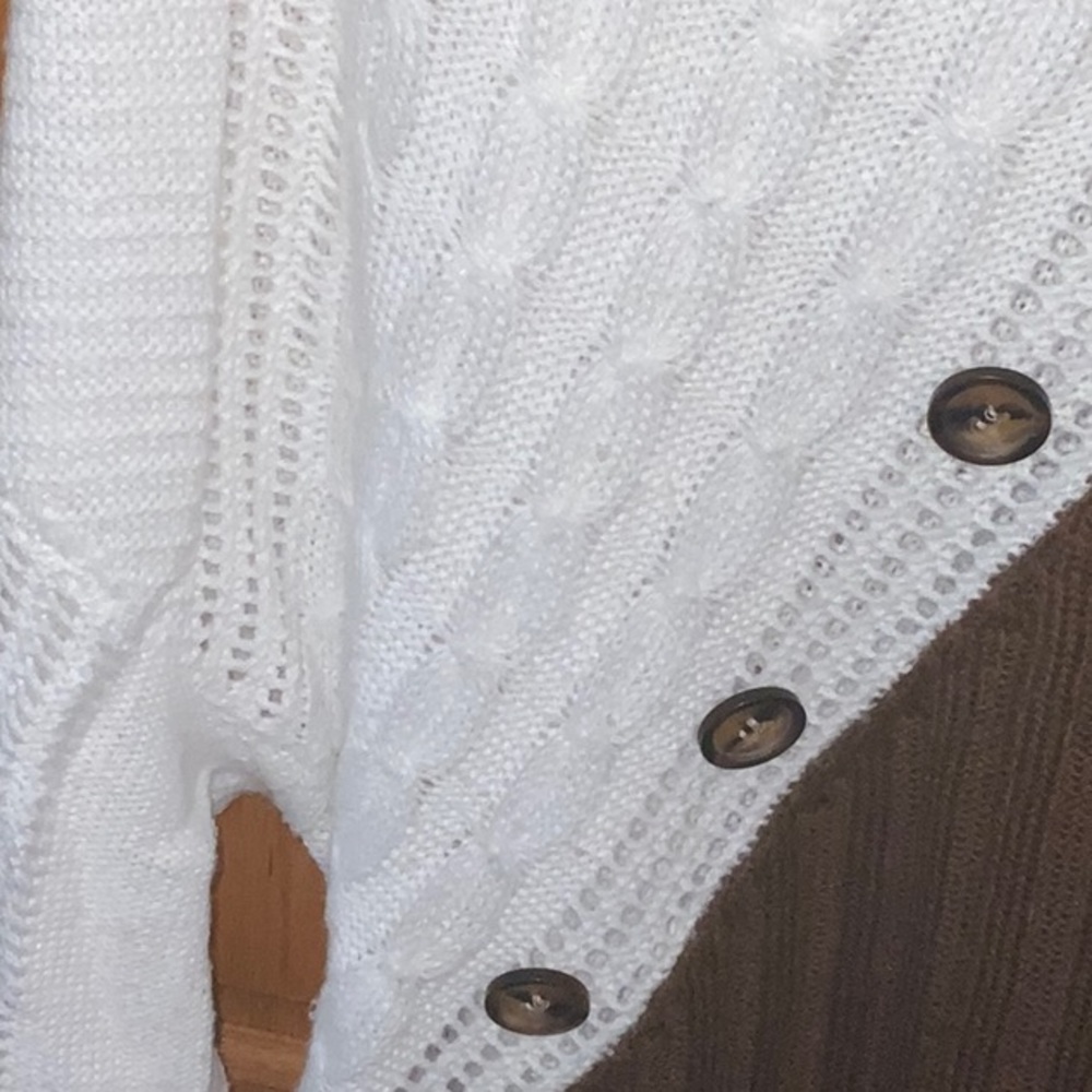 Women beautiful sweater/turtleneck with one side strap - Picture 5 of 8